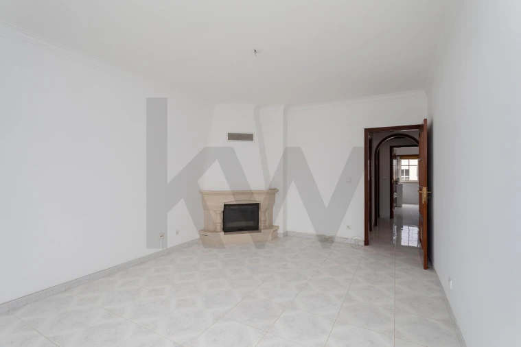 Apartamento T2 para Venda em Costa da Caparica Foto 6