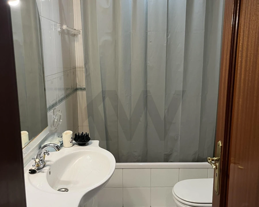 Apartamento T2 para Venda em Costa da Caparica Foto 16