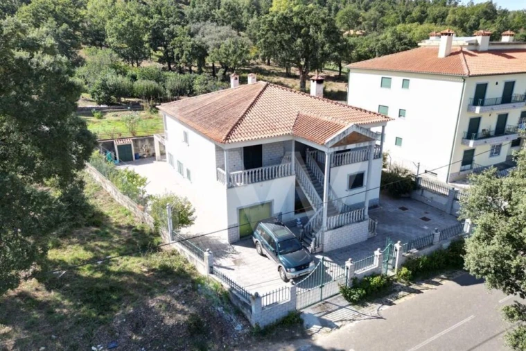 Moradia T7 para Venda em Côja e Barril de Alva Foto 4