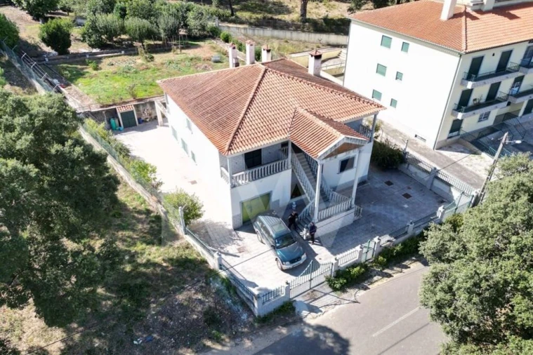 Moradia T7 para Venda em Côja e Barril de Alva Foto 2