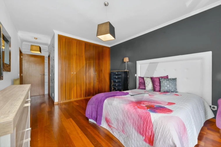 Moradia T3 para Venda em São Gonçalo Foto 13