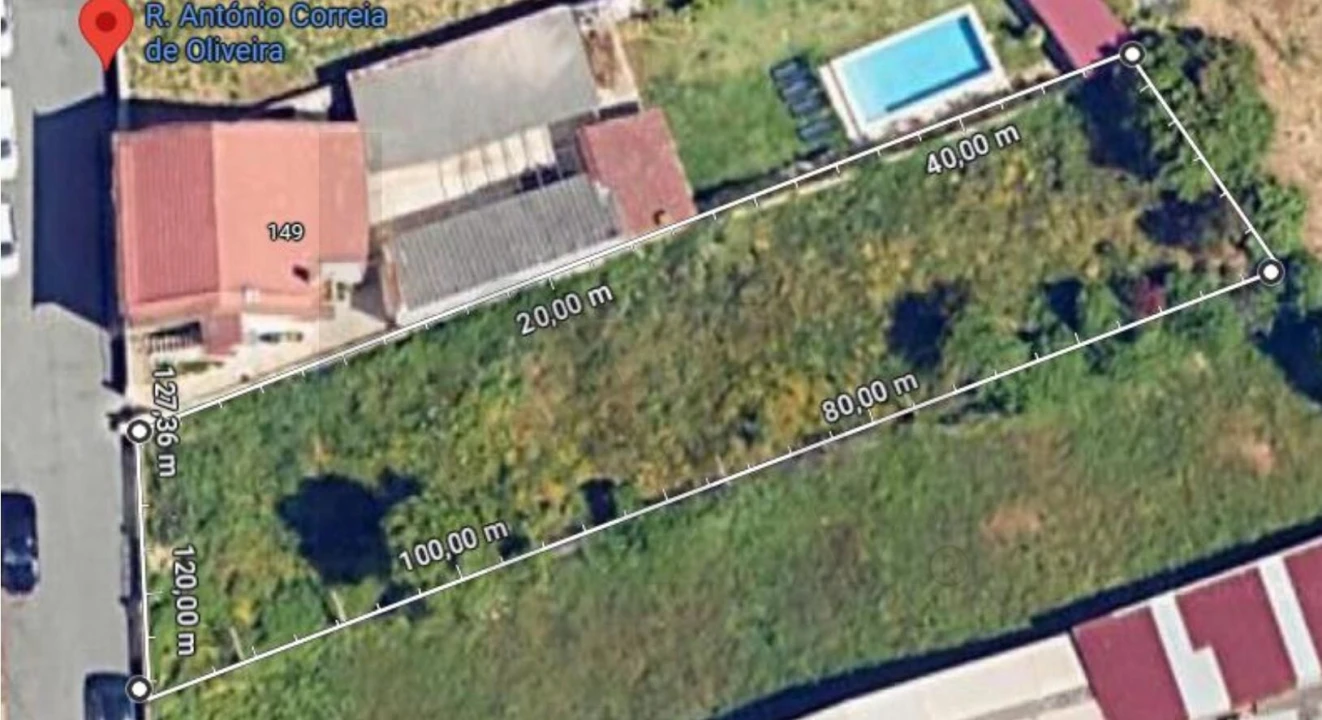 Terreno para Venda em São João da Madeira Foto 1