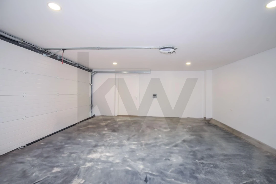 Moradia T5 para Venda em Barcarena Foto 46