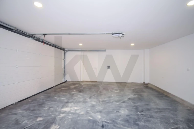 Moradia T5 para Venda em Barcarena Foto 46