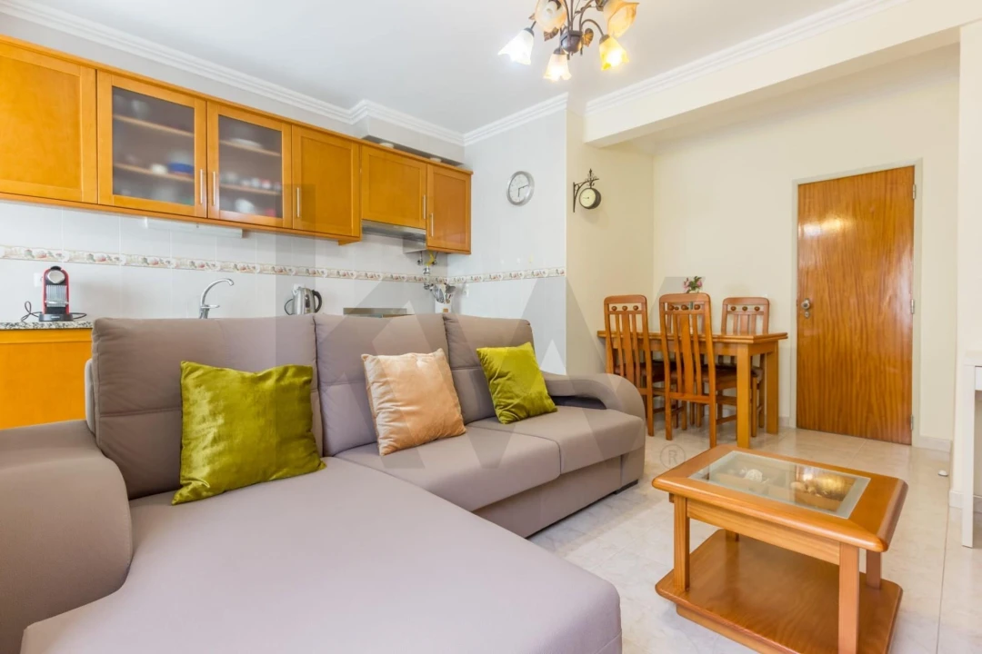 Apartamento T1 para Venda em Moita Foto 1