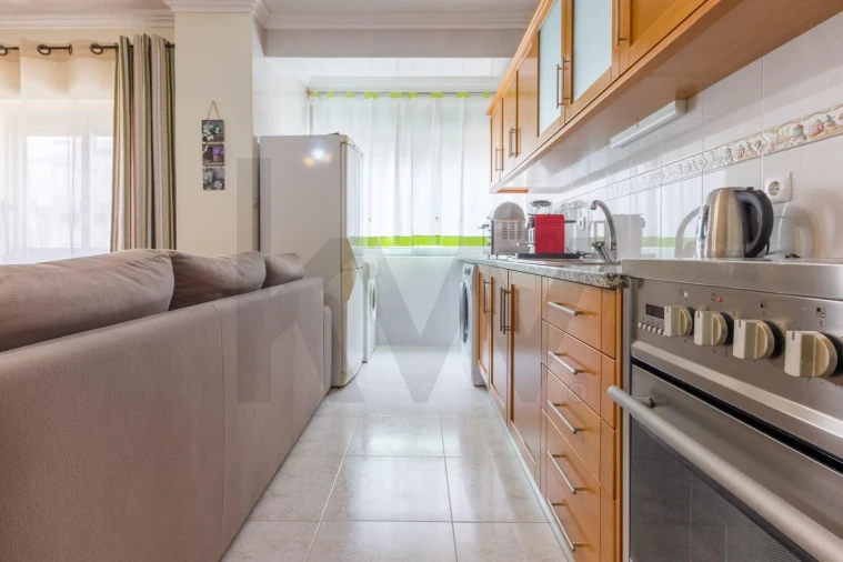 Apartamento T1 para Venda em Moita Foto 4