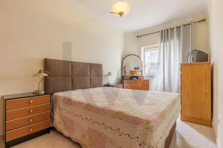 Apartamento T1 para Venda em Moita Foto 7