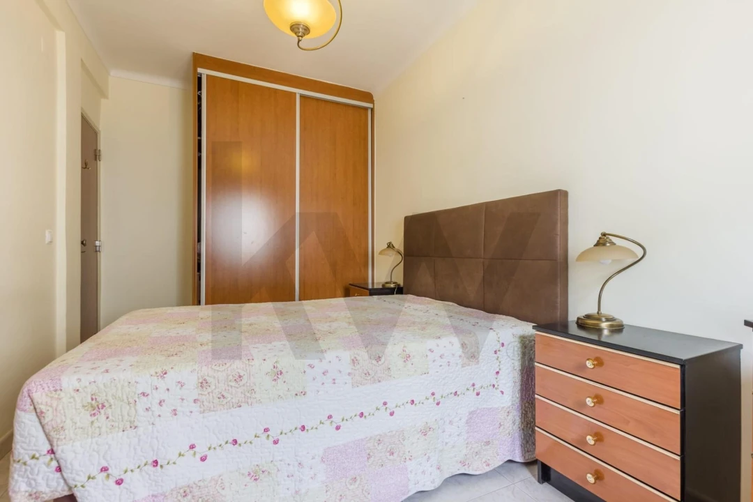 Apartamento T1 para Venda em Moita Foto 8