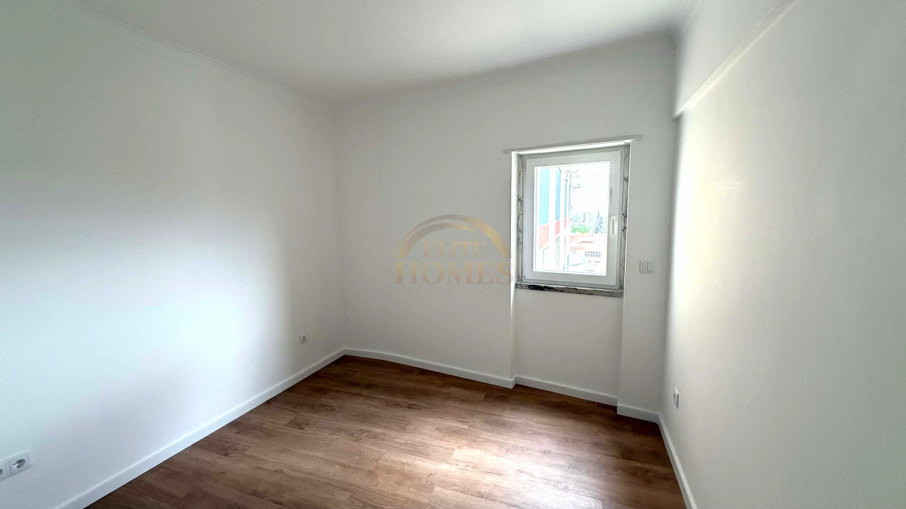 Apartamento T3 para Venda em Ramada e Caneças Foto 10