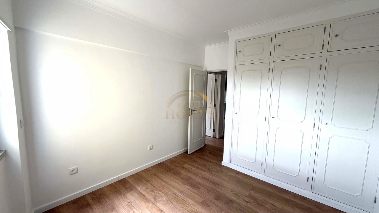 Apartamento T3 para Venda em Ramada e Caneças Foto 11