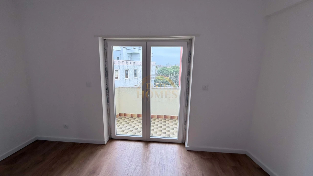 Apartamento T3 para Venda em Ramada e Caneças Foto 13