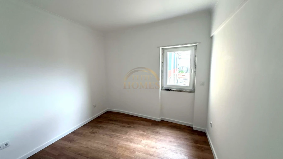 Apartamento T3 para Venda em Ramada e Caneças Foto 10