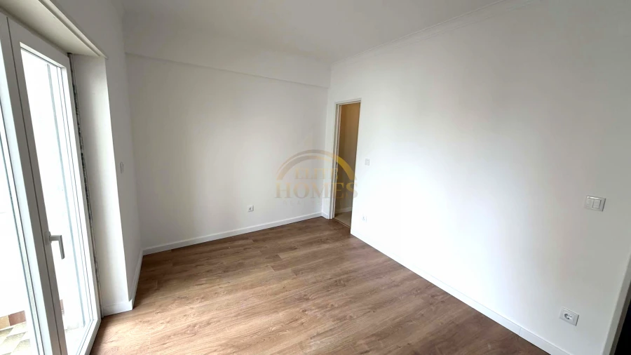 Apartamento T3 para Venda em Ramada e Caneças Foto 15