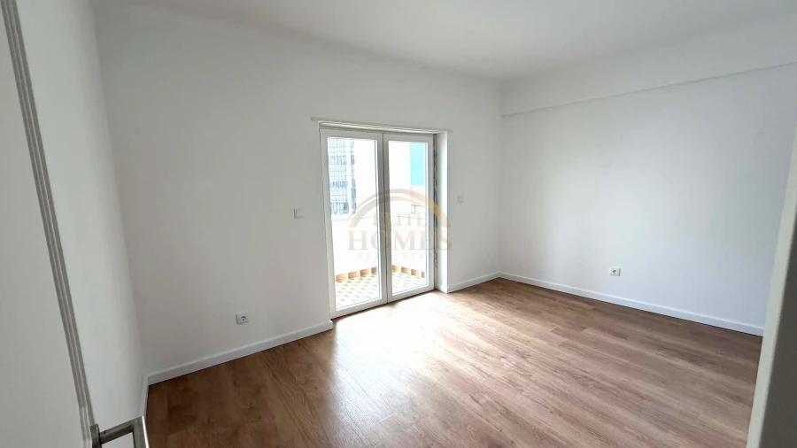 Apartamento T3 para Venda em Ramada e Caneças Foto 12