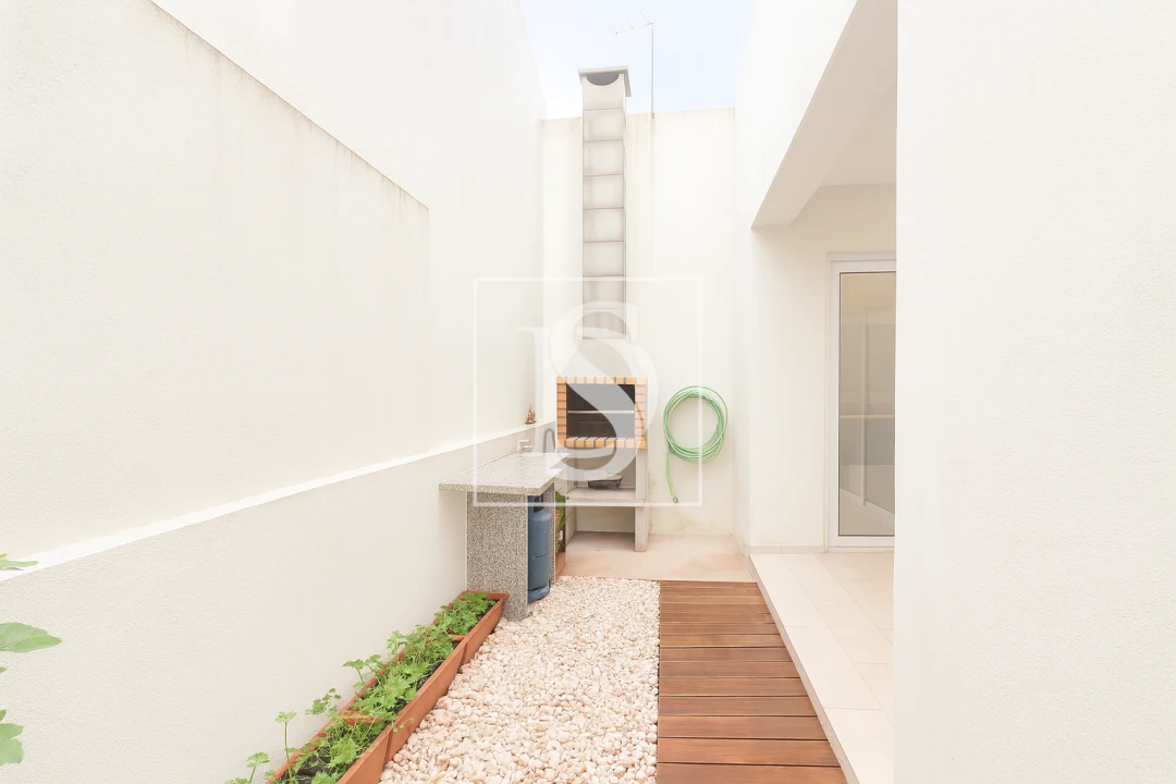 Moradia T3 para Venda em São Pedro Foto 22