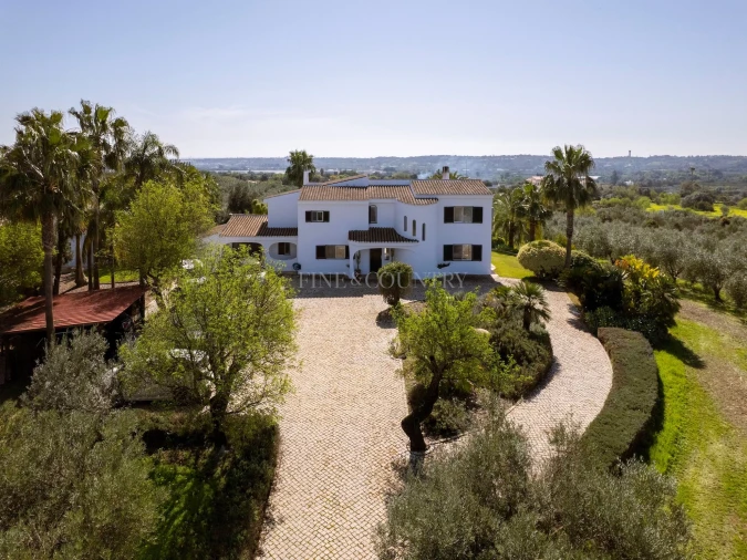 Moradia T5 para Venda em Olhão Foto 7