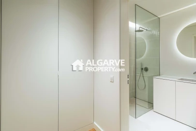 Apartamento T4 para Venda em Quarteira