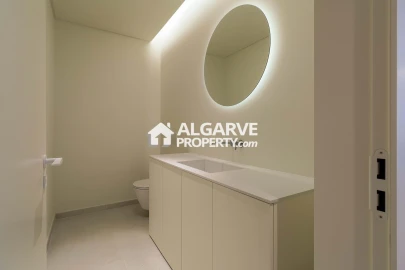 Apartamento T4 para Venda em Quarteira