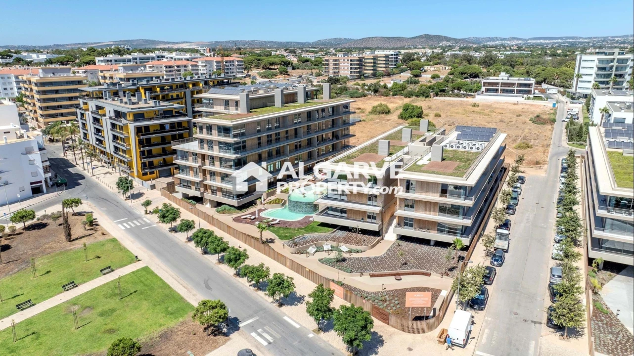 Apartamento T4 para Venda em Quarteira Foto 24