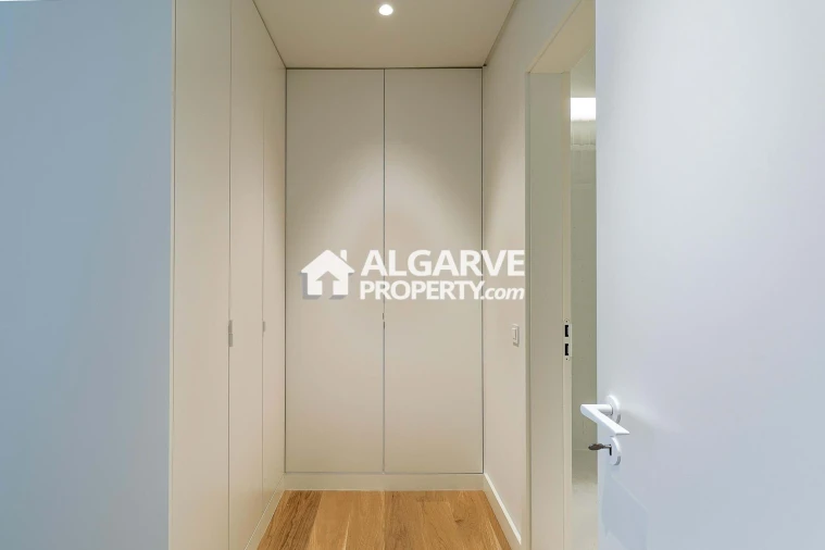Apartamento T4 para Venda em Quarteira Foto 22