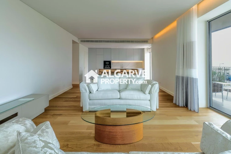 Apartamento T4 para Venda em Quarteira Foto 11