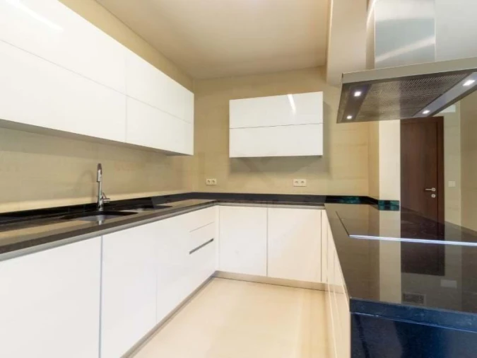 Apartamento T3 para Venda em Agualva e Mira-Sintra Foto 9