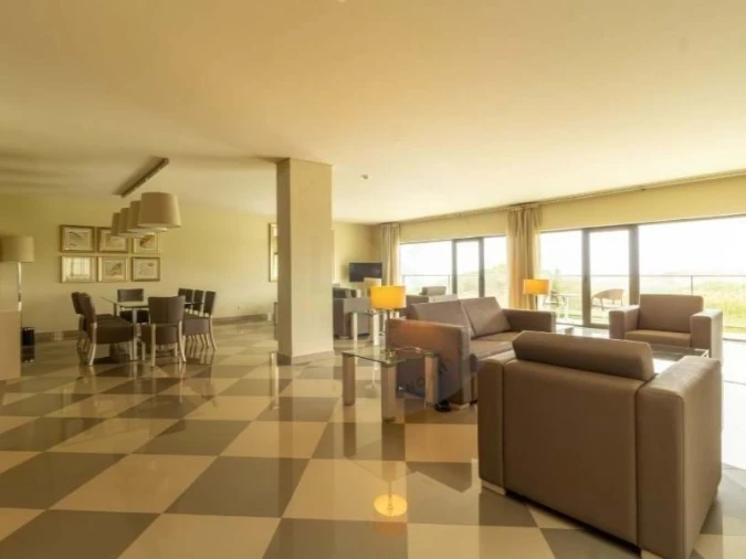 Apartamento T3 para Venda em Agualva e Mira-Sintra Foto 2