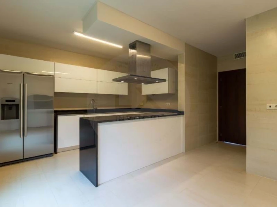 Apartamento T3 para Venda em Agualva e Mira-Sintra Foto 8