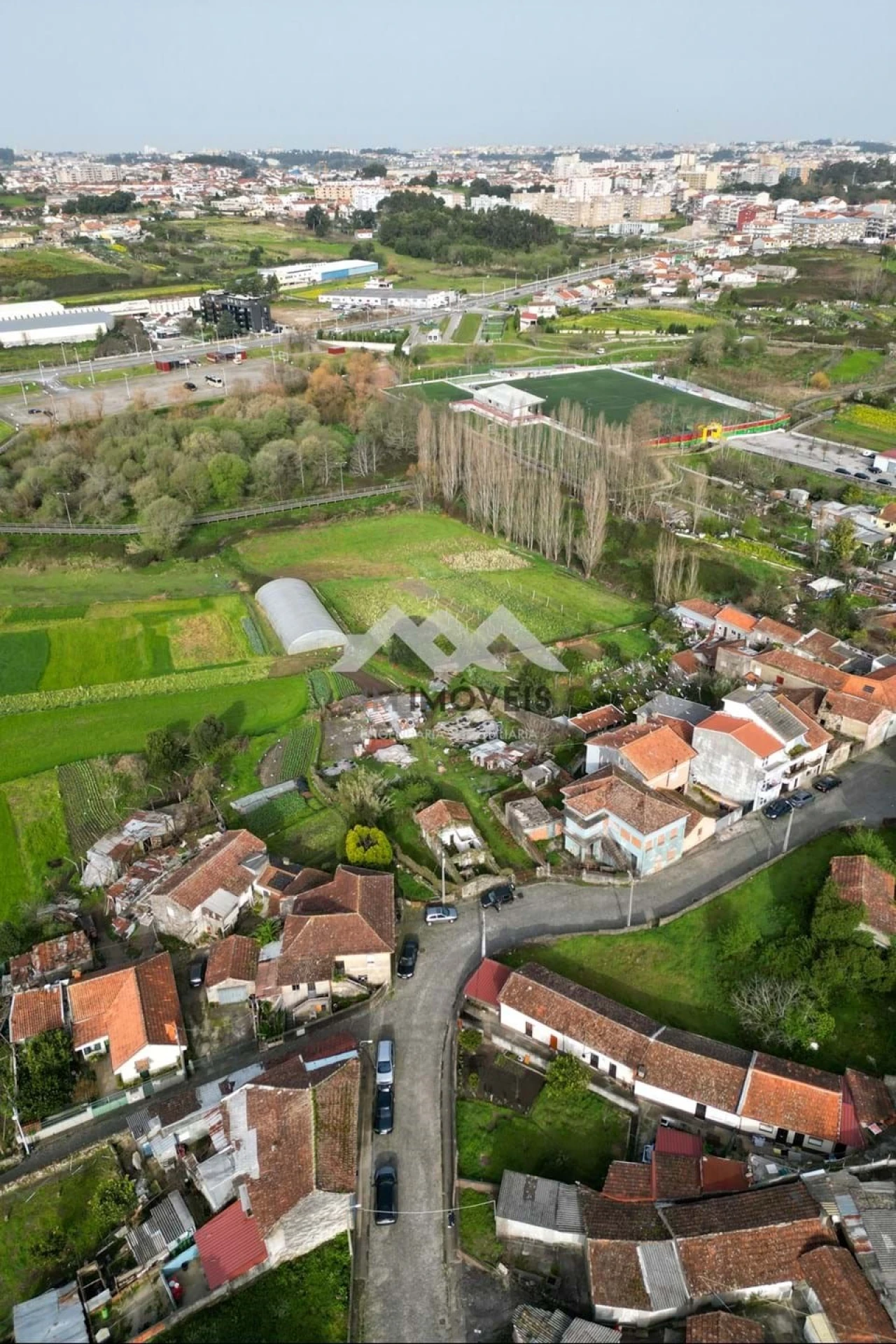 Terreno para Venda em Fânzeres e São Pedro da Cova Foto 2