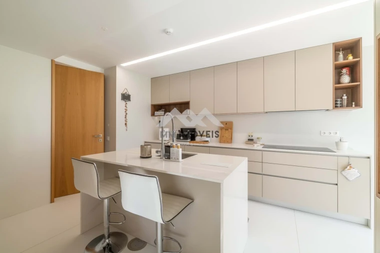 Moradia T4 para Venda em Nogueira e Silva Escura Foto 15