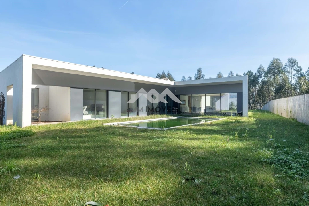 Moradia T4 para Venda em Nogueira e Silva Escura Foto 57