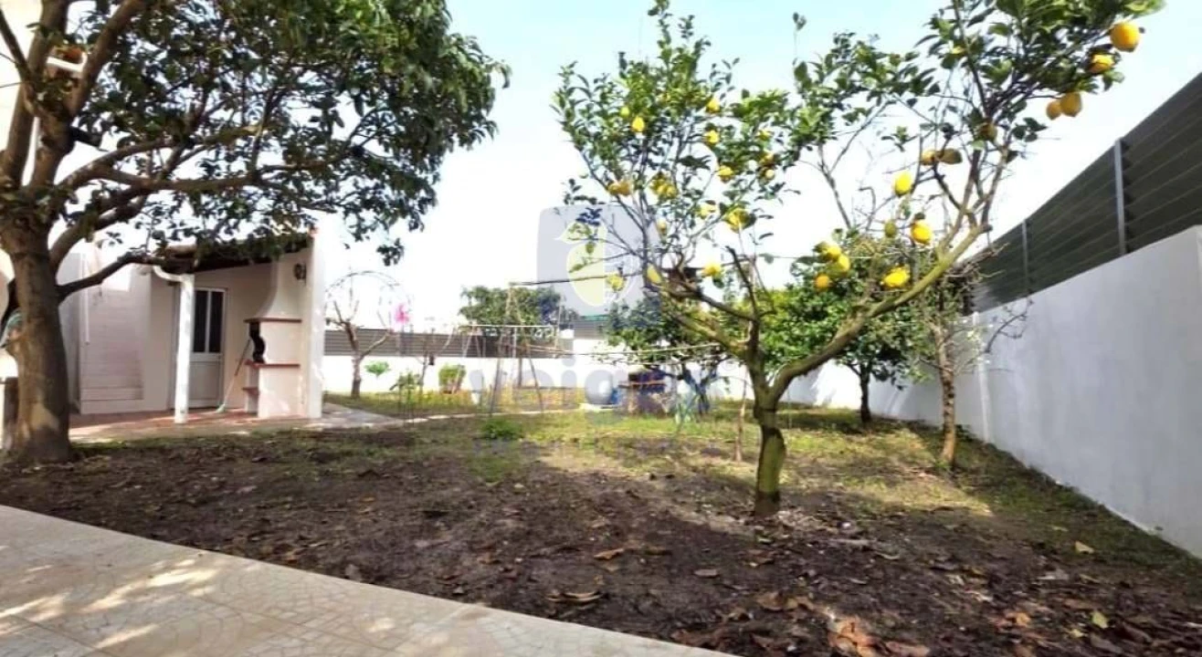 Moradia T5 para Venda em Caldas da Rainha - Santo Onofre e Serra do Bouro Foto 4