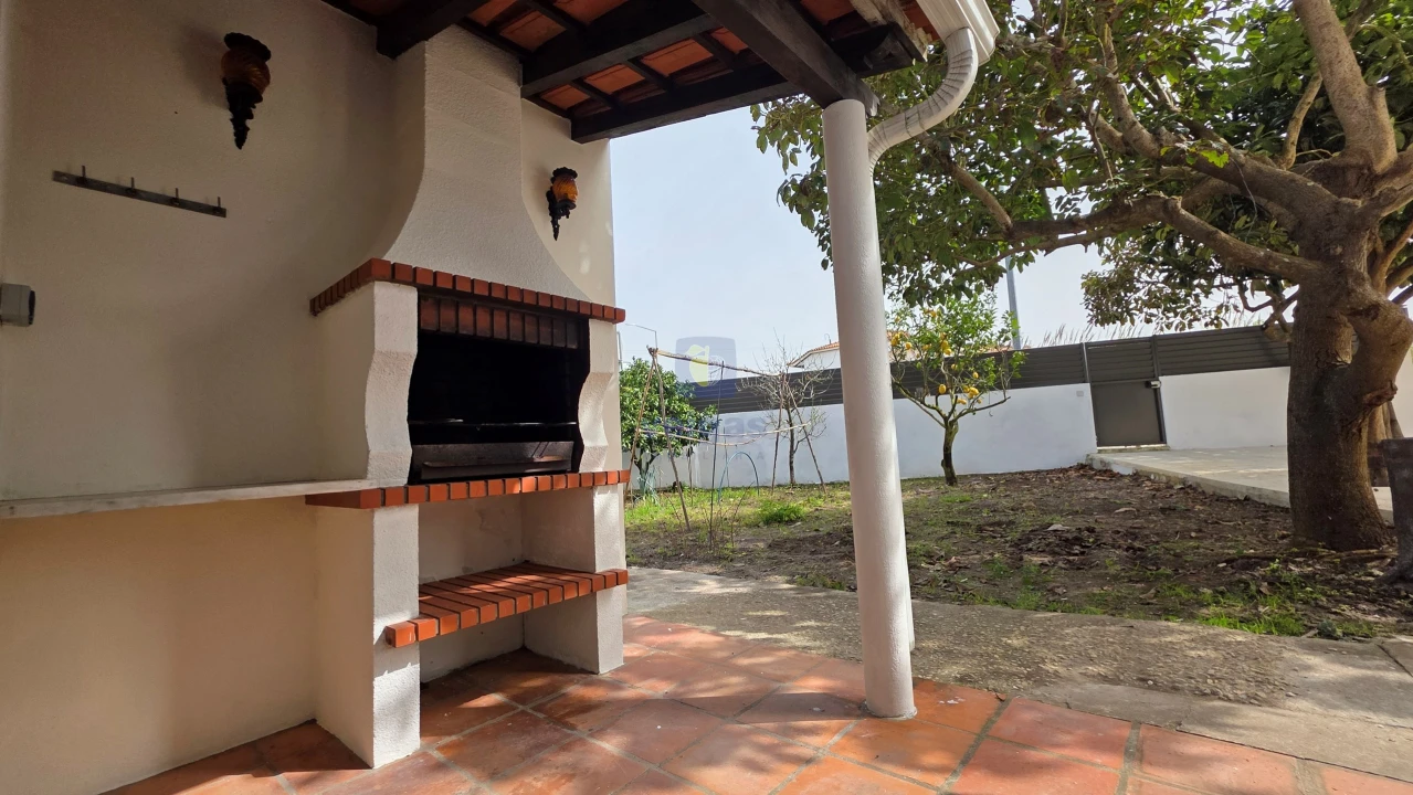 Moradia T5 para Venda em Caldas da Rainha - Santo Onofre e Serra do Bouro Foto 31