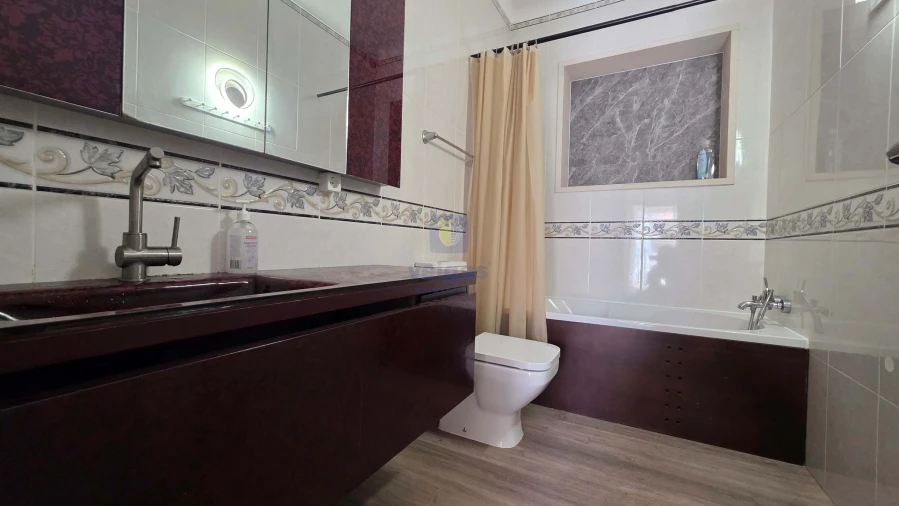 Moradia T5 para Venda em Caldas da Rainha - Santo Onofre e Serra do Bouro Foto 16