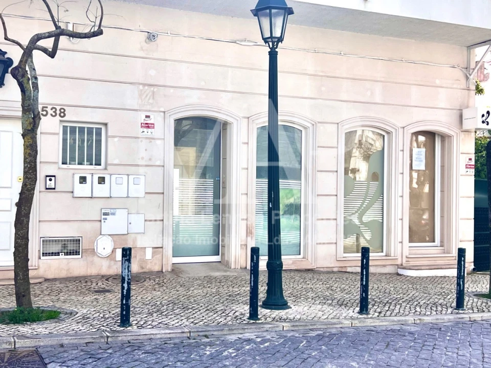 Loja para Arrendamento em Cascais e Estoril Foto 2