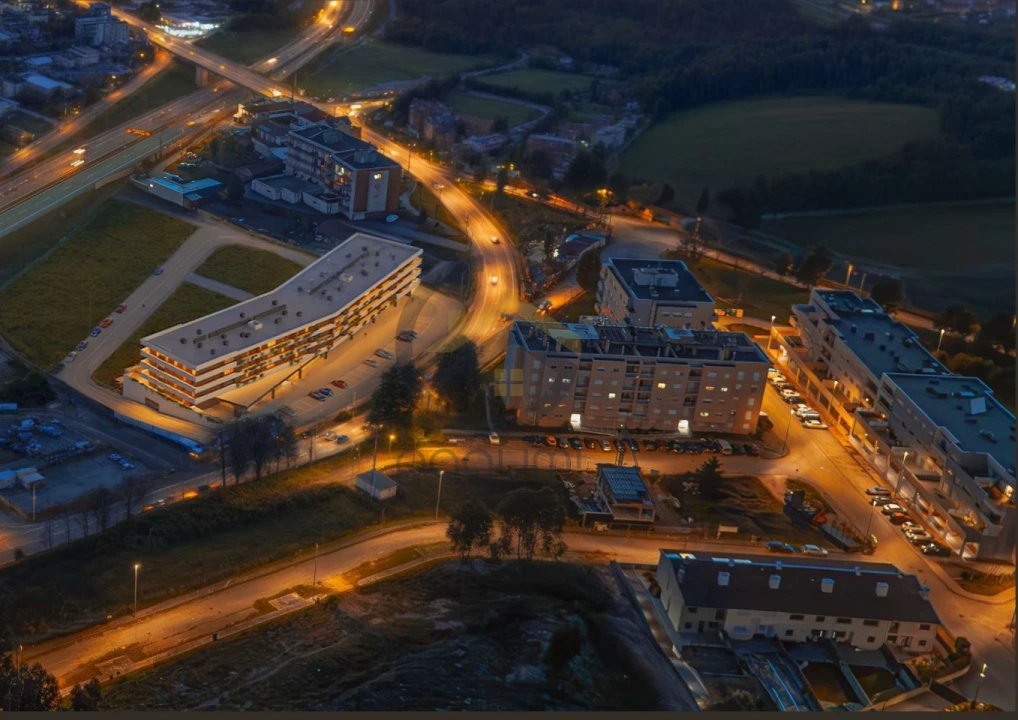 Apartamento T2 para Venda em Penafiel Foto 16