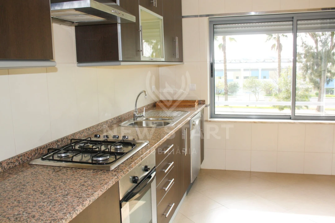 Apartamento T3 para Venda em Pechão Foto 1