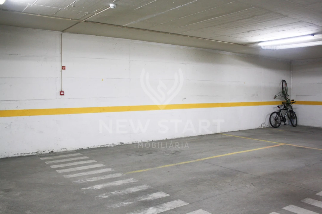 Apartamento T3 para Venda em Pechão Foto 23