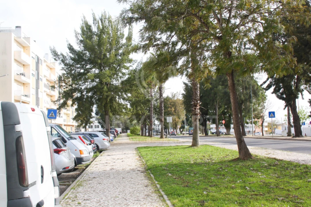 Apartamento T3 para Venda em Pechão Foto 24