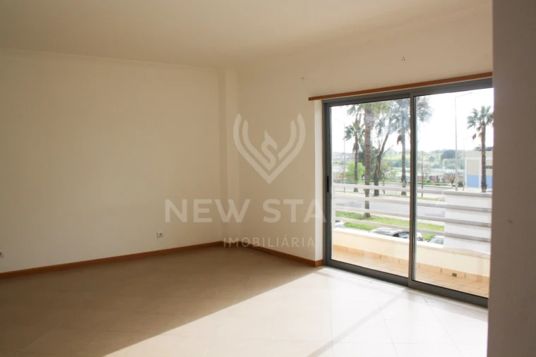 Apartamento T3 para Venda em Pechão Foto 2