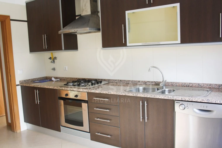 Apartamento T3 para Venda em Pechão Foto 8