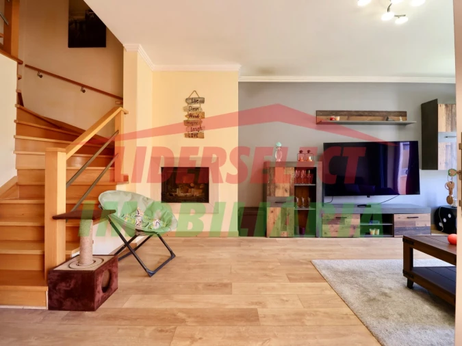 Moradia T3 para Venda em Silveira Foto 4