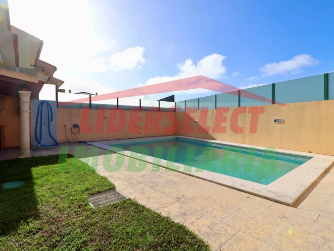 Moradia T3 para Venda em Silveira Foto 44