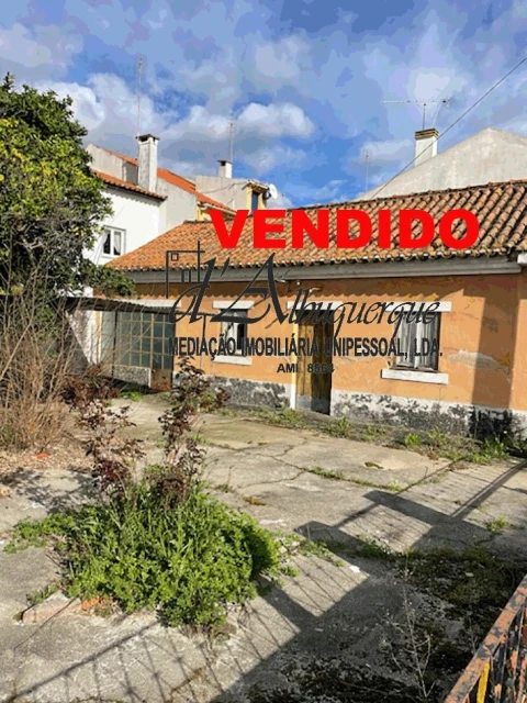 Moradia T2 para Venda em Ponte de Sor, Tramaga e Vale de Açor
