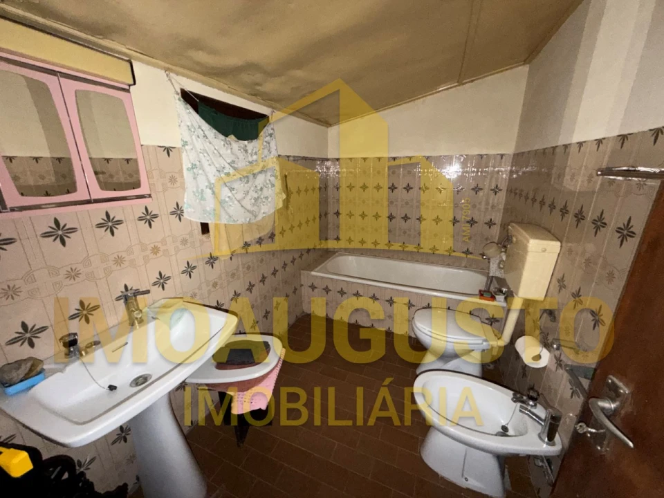 Moradia T2 para Venda em Escalhão Foto 8