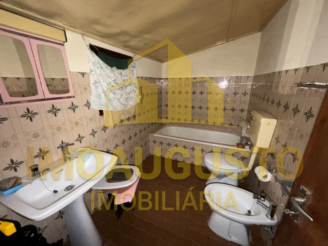 Moradia T2 para Venda em Escalhão Foto 8