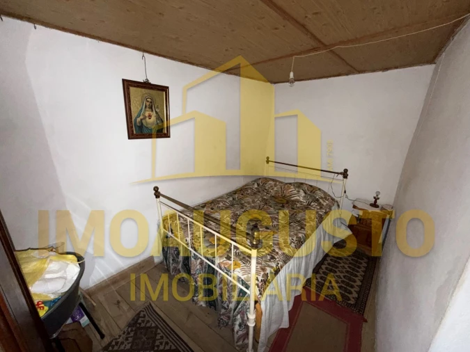 Moradia T2 para Venda em Escalhão Foto 6