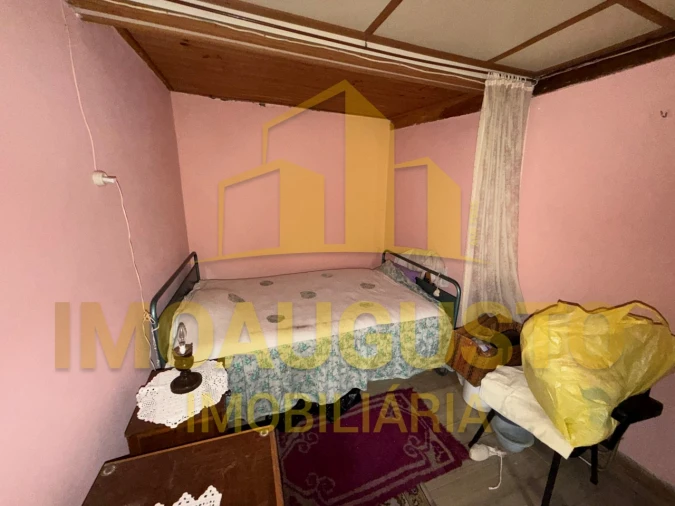 Moradia T2 para Venda em Escalhão Foto 7