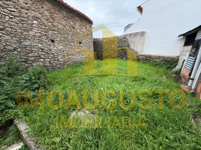 Moradia T2 para Venda em Escalhão Foto 11