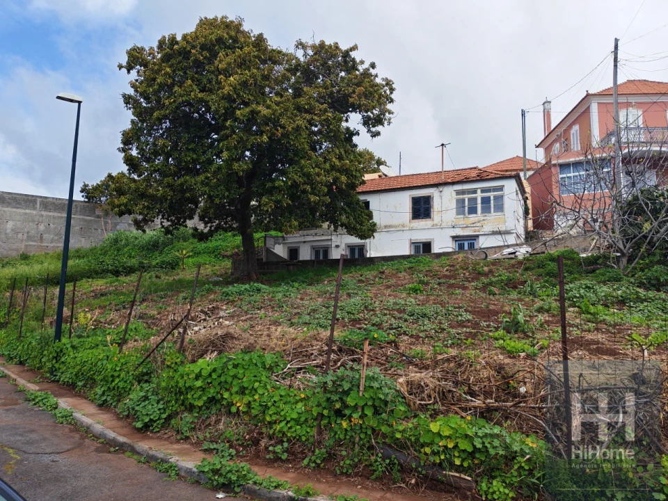 Moradia T1 para Venda em Santo Antonio Foto 3